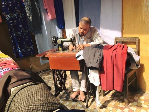 Khi MC Quang Minh, Diễm Quỳnh cũng diễn hài tết ảnh 7