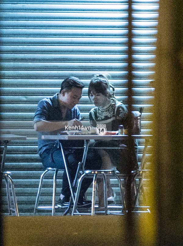 Trấn Thành và Hari Won hôn nhau say đắm giữa đêm ảnh 8