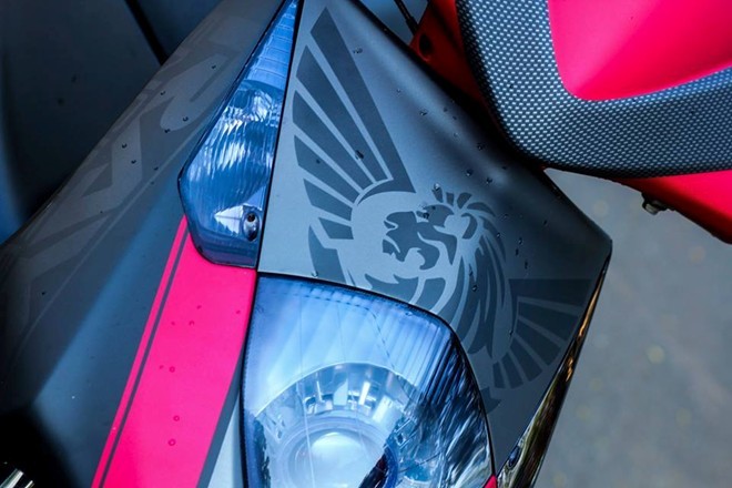 Honda Dylan ‘chất chơi’ với dàn áo sơn tem đấu thể thao ảnh 2