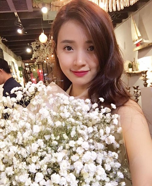 Hot girl Midu buồn bã vì Phan Thành vì ngựa quen đường cũ? ảnh 3