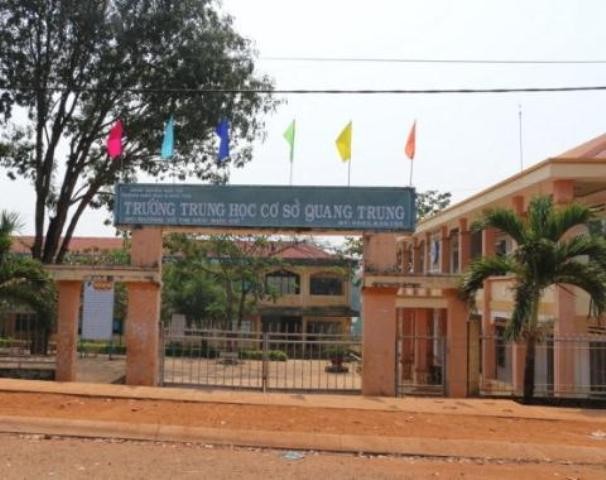 Thiếu tá CA vào trường đánh học sinh, Giám đốc CA tỉnh nói gì? ảnh 1