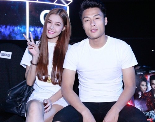 Ly Kute bụng bầu nhập viện, Mạc Hồng Quân vẫn say tình bên Kỳ Hân ảnh 4