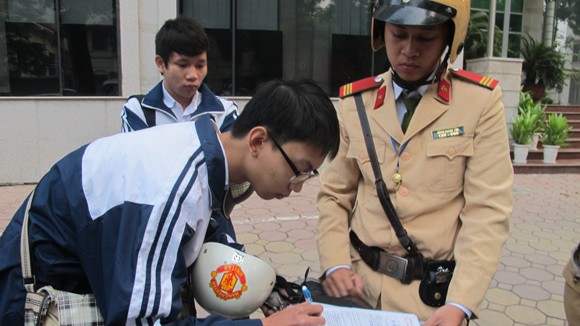 Bộ GD&ĐT: Quy định buộc thôi học HS vi phạm đã có từ 30 năm ảnh 1