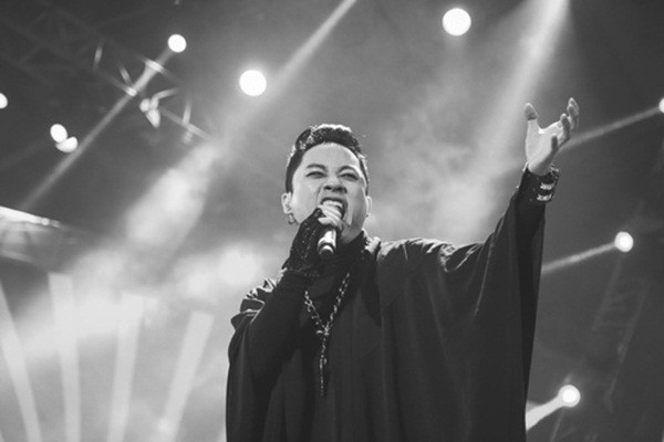 Khánh Hoàng 'tố' Tùng Dương đang hạ thấp nghệ sĩ trẻ hát Bolero ảnh 3