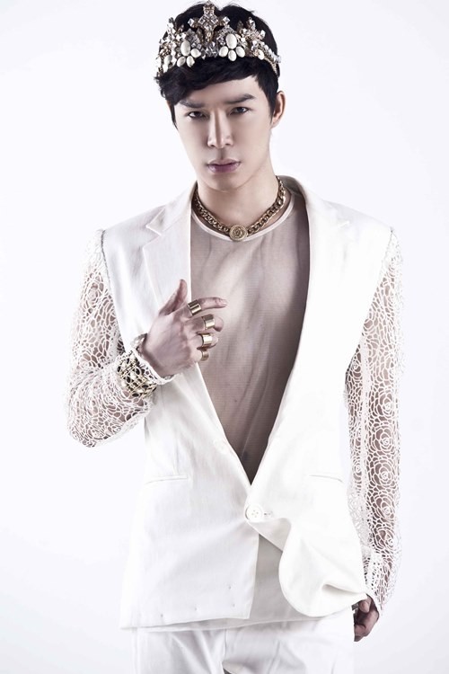 Mr Đàm, Hà Hồ, Quang Vinh và các thành viên của 'hoàng tộc Vpop' ảnh 5