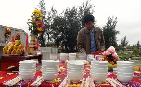 Cụ ông 88 tuổi làm giỗ chung 64 liệt sỹ Gạc Ma ảnh 1