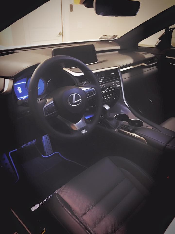 Ngọc Quyên 'tậu' xế hộp Lexus sau scandal sóng gió hôn nhân ảnh 6