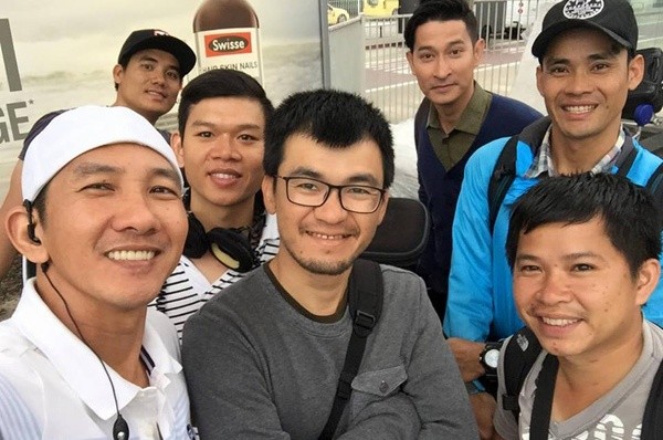 Nghệ sĩ Việt sốc trước tin Quốc Hương qua đời vì tai nạn máy bay ảnh 1