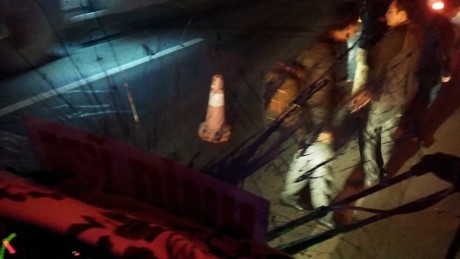 Hành khách hoảng sợ, gào thét trong vụ xe khách bị ném đá ảnh 2