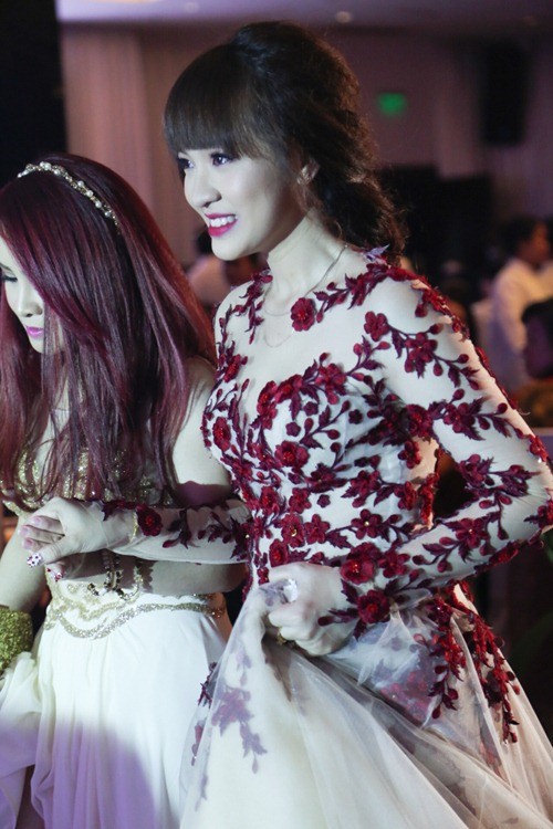 Mãn nhãn vẻ đẹp của nữ sinh ngân hàng - Cô dâu 9X của Nam Cường ảnh 3