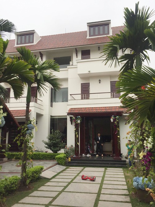 Ngắm biệt thự xa hoa ở khu nhà giàu của chồng Á hậu Ngô Trà My ảnh 6