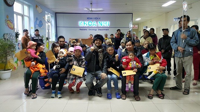 Trần Lập ra đi: Chống ung thư, cuộc chiến không chỉ của bệnh nhân ảnh 3