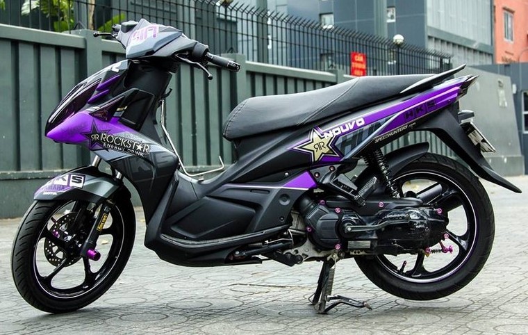 Ngắm nhìn chiếc Nouvo 2012 độ sắc tím độc nhất Việt Nam ảnh 1