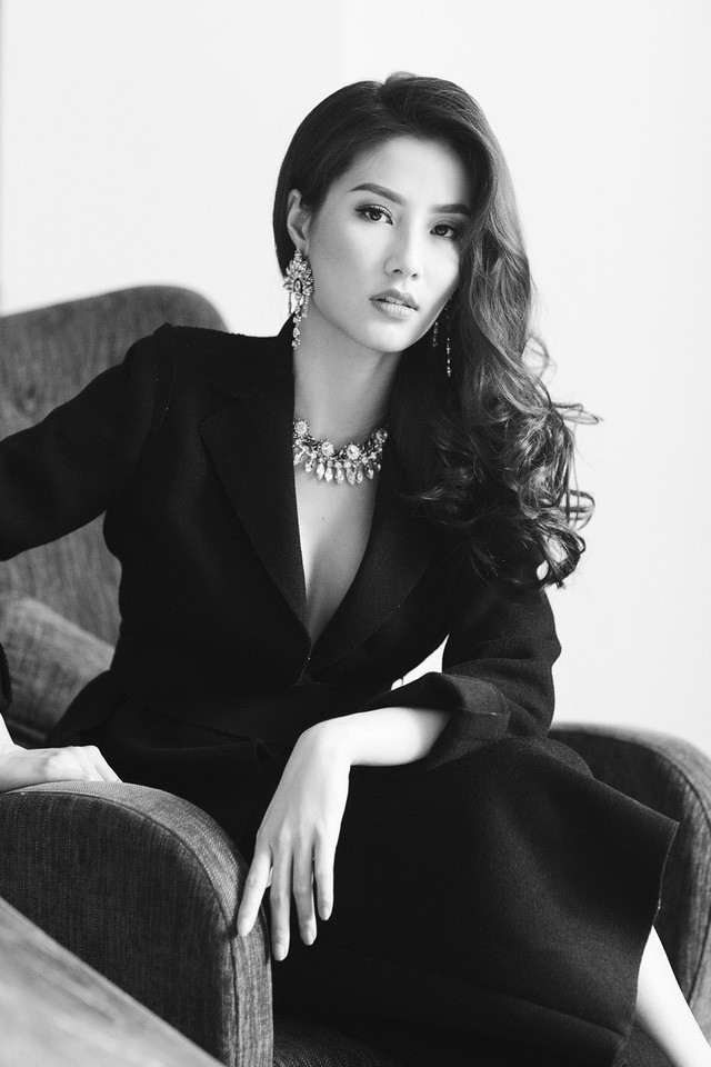 Diễm My 9X 'gây mê' người đối diện với đầm voan 'nóng bỏng mắt' ảnh 9