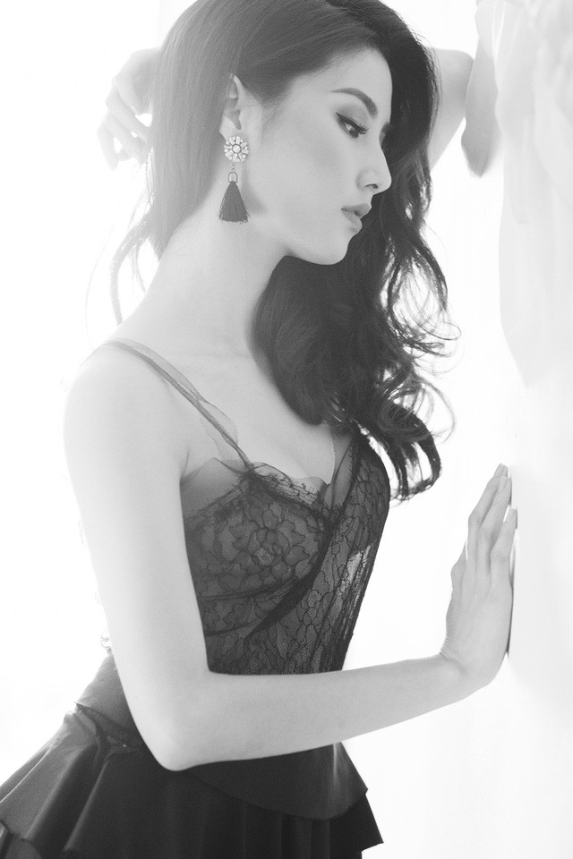 Diễm My 9X 'gây mê' người đối diện với đầm voan 'nóng bỏng mắt' ảnh 6