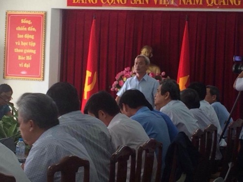 Cầu Ghềnh trăm tuổi bị sà lan húc sập, tuyến đường sắt tê liệt ảnh 3