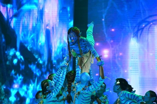 Mê mẩn 'cô dâu 8 tuổi' Jennifer Phạm eo thon, múa bụng nóng bỏng ảnh 6