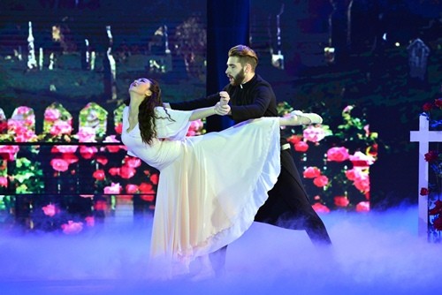 Mê mẩn 'cô dâu 8 tuổi' Jennifer Phạm eo thon, múa bụng nóng bỏng ảnh 12