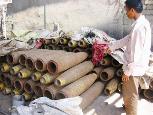 Làng kiếm sống bằng nghề nấu... bom ở Diễn Hồng ảnh 2
