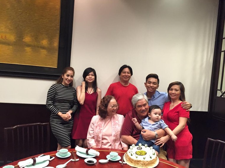 Lộ diện bố mẹ chồng giàu có, 'quyền lực' của Khánh Thi ảnh 5