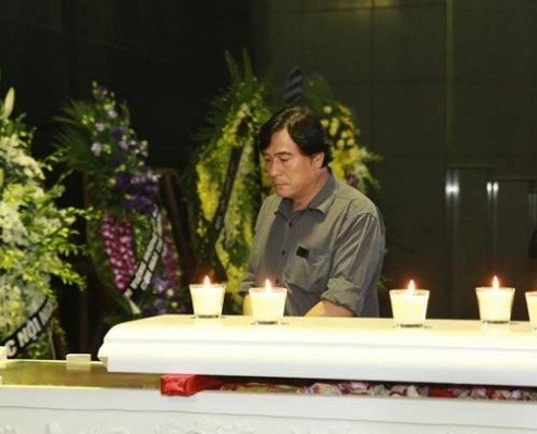 Sao Việt nghẹn ngào trong lễ viếng tiễn đưa nhạc sĩ Thanh Tùng ảnh 7