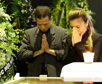 Sao Việt nghẹn ngào trong lễ viếng tiễn đưa nhạc sĩ Thanh Tùng ảnh 6