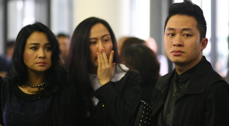 Sao Việt nghẹn ngào trong lễ viếng tiễn đưa nhạc sĩ Thanh Tùng ảnh 2