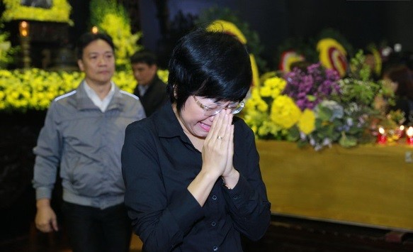 Nghệ sĩ Việt bật khóc.. nén đau thương trong tang lễ Trần Lập ảnh 3