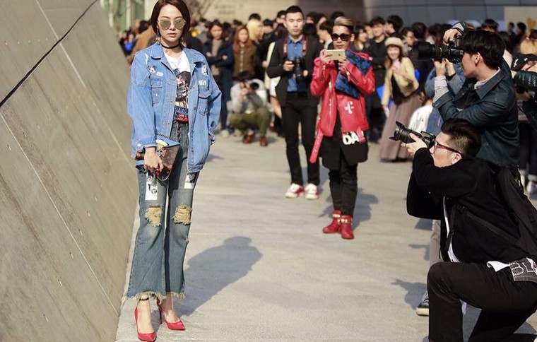 Minh Hằng đầy 'chất chơi' thu hút nhiều ống kính ở Hàn Quốc ảnh 1