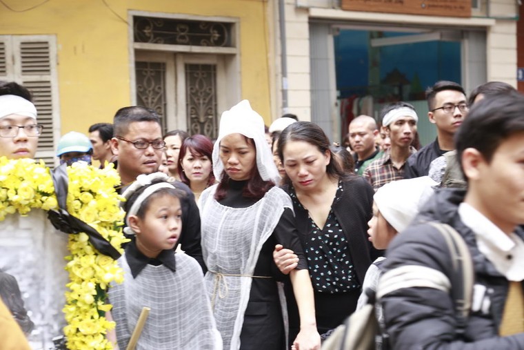 Toàn cảnh tang lễ Trần Lập - Ấm áp yêu thương hòa trong nước mắt ảnh 5