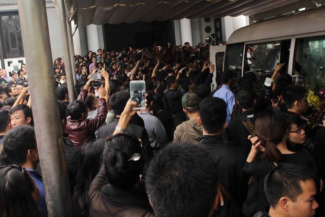 Những hình ảnh tiễn biệt nghẹn ngào ở tang lễ Trần Lập ảnh 1