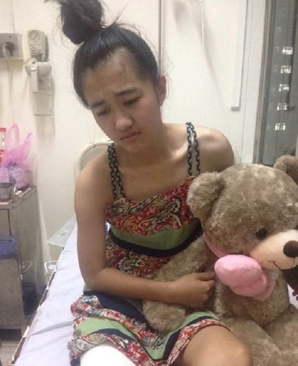 Nữ sinh bị cưa chân: Yêu cầu xử lý hình sự các bác sĩ tắc trách ảnh 1