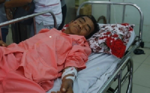 Bộ trưởng Y tế yêu cầu hỗ trợ viện phí cho ông Huỳnh Văn Nén ảnh 1