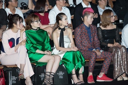 Phạm Hương, Đặng Thu Thảo mỗi người mộ vẻ khoe sắc trên thảm đỏ ảnh 7