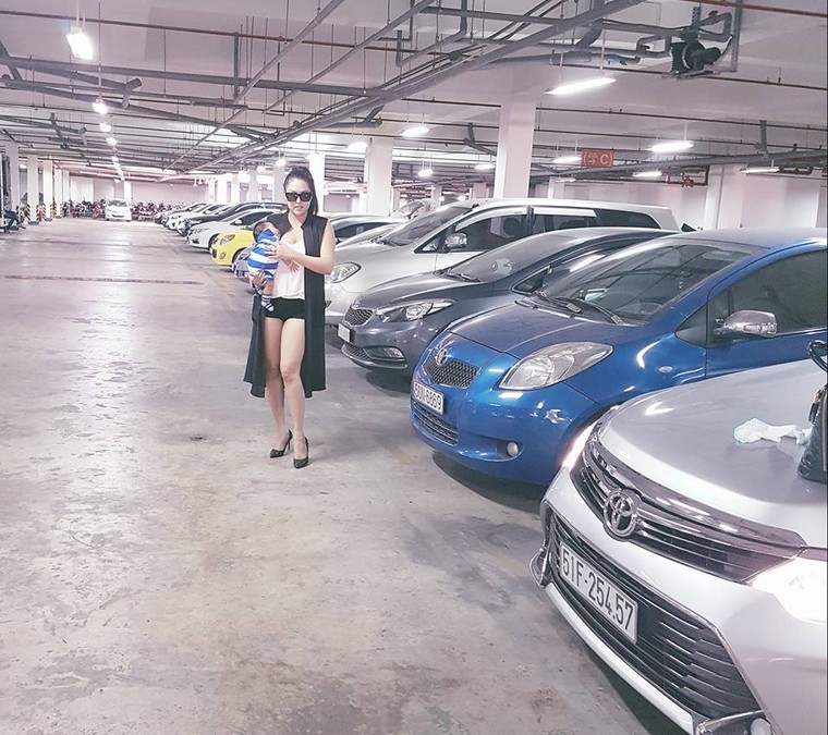  Phi Thanh Vân bị 'ném đá' vì điệu bế con gây phẫn nộ ảnh 2