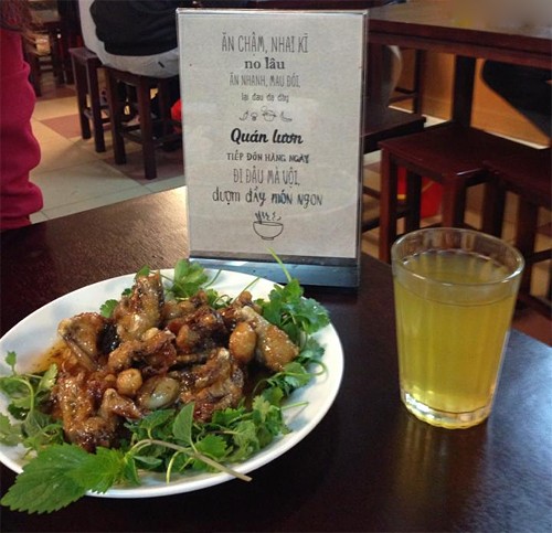 4 quán ăn phải 'xếp hàng' chờ nhưng vẫn đông khách ở Hà Nội ảnh 3