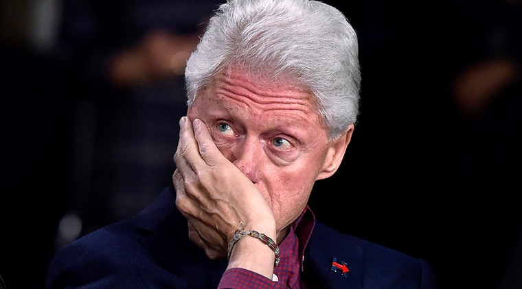 Hàng chục nghìn người ký tên đòi bắt giam ông Bill Clinton ảnh 1