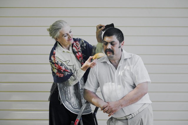 Loạt ảnh cảnh báo cha mẹ về sai lầm trong cách dạy con ảnh 7