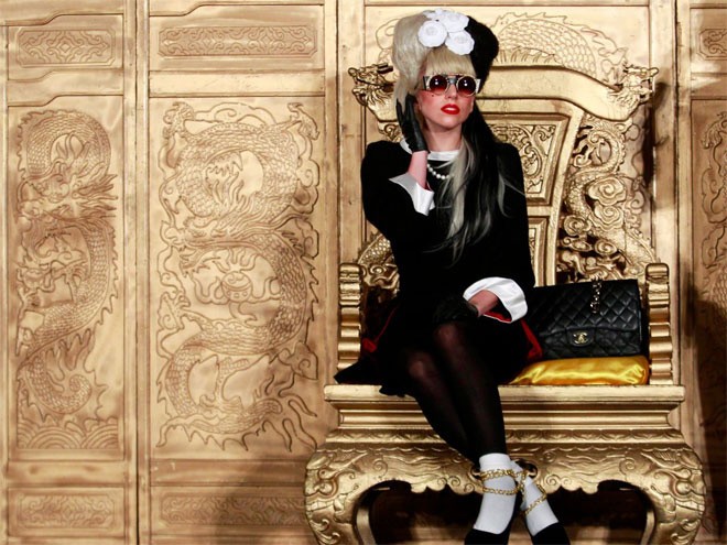 Giới siêu giàu thích ‘bỏ’ tiền vào đâu? ảnh 10