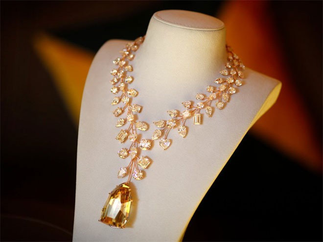 Giới siêu giàu thích ‘bỏ’ tiền vào đâu? ảnh 6