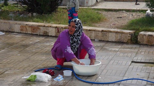 Người dân trở về quê hương Palmyra, cảm ơn sự giúp đỡ của Nga ảnh 2