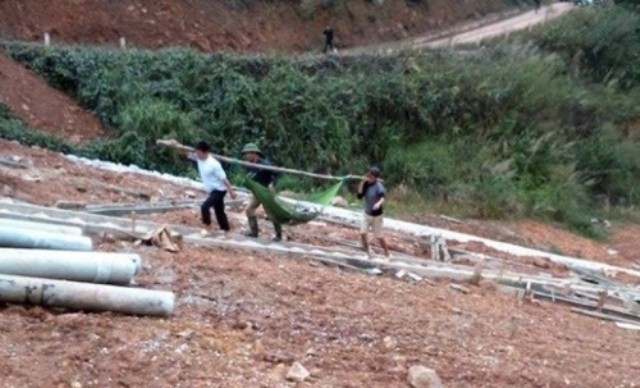 Vụ ô tô lao xuống vực sâu 30m: Tài xế lái thuê chưa có bằng lái ảnh 1