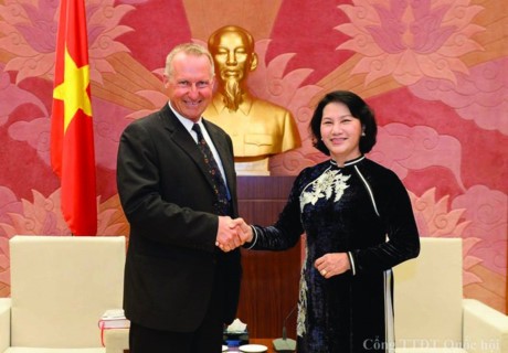 Dấu ấn phong cách nữ Chủ tịch Quốc hội đầu tiên ảnh 13