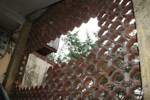 Cận cảnh nhà nứt dọa sập uy hiếp người dân ở khu đắt đỏ Hà Nội ảnh 4