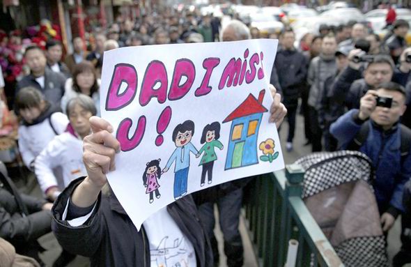 Diễn biến bất ngờ MH370: Chính phủ Malaysia rơi vào vòng 'lao lý' ảnh 1