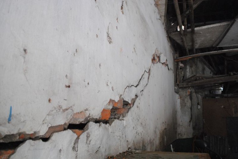 Nhà sắp sập không được sửa, nữ sinh cầu cứu Chủ tịch Hà Nội ảnh 3