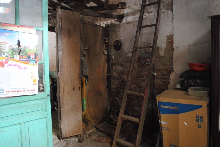 Nhà sắp sập không được sửa, nữ sinh cầu cứu Chủ tịch Hà Nội ảnh 4