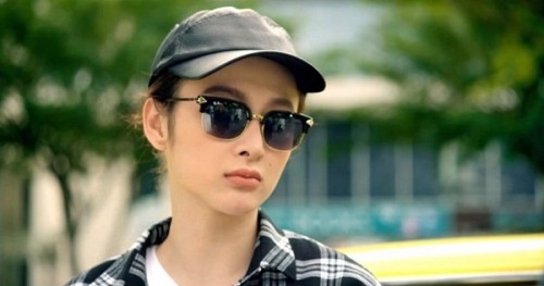 Angela Phương Trinh và món quà vàng nhờ 'Taxi, em tên gì?' ảnh 2