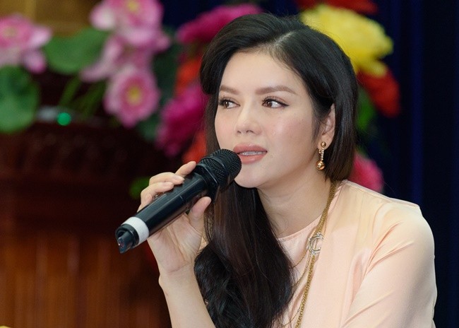 'Đại gia kim cương' Lý Nhã Kỳ rơi nước mắt kể về thời khởi nghiệp ảnh 2