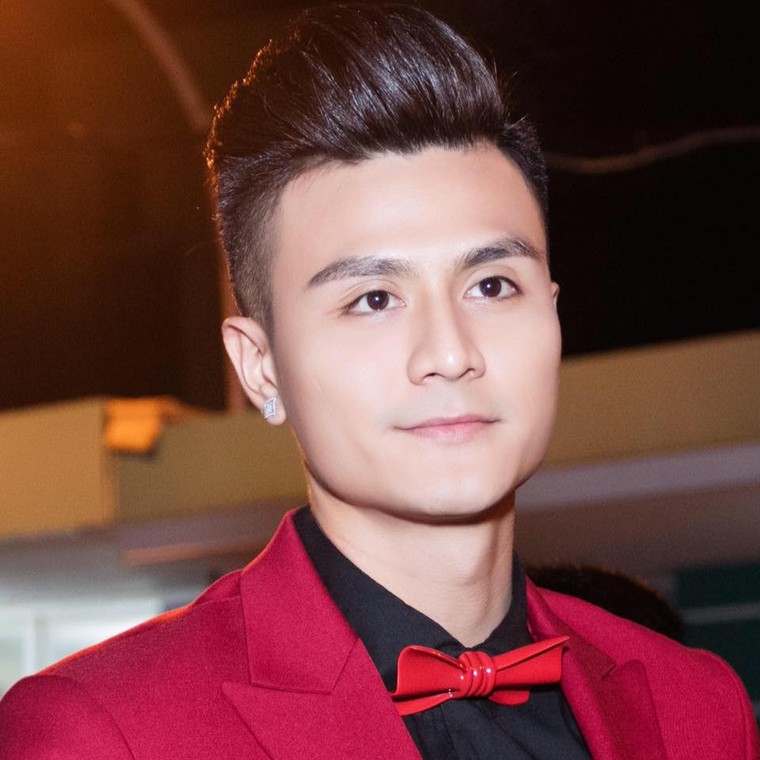 'Bộ tứ nam thần' làng mẫu Việt và kế hoạch 8/3 bên người yêu dấu ảnh 3